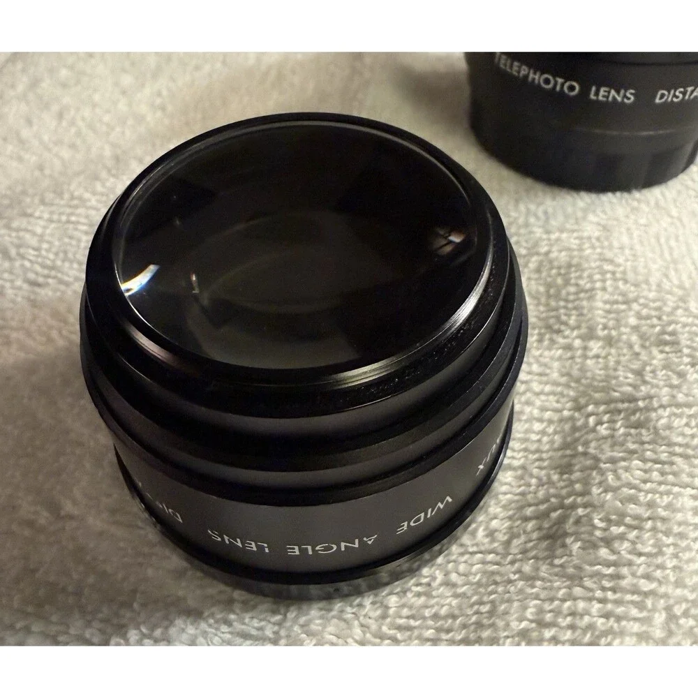 Vintage Sakar Aux Wide Angle Conversion Lens 0.5x 52mm Screw Mount Made in Japan